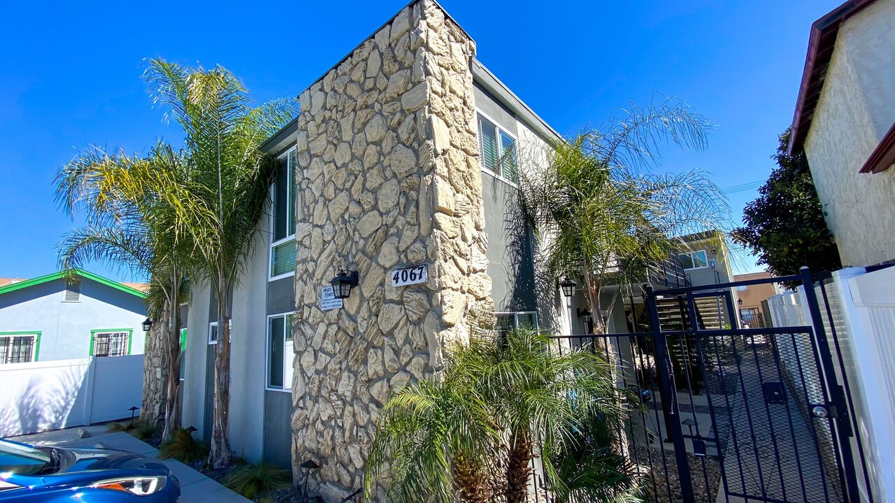 4067 47th Street in San Diego, CA - Foto de edificio