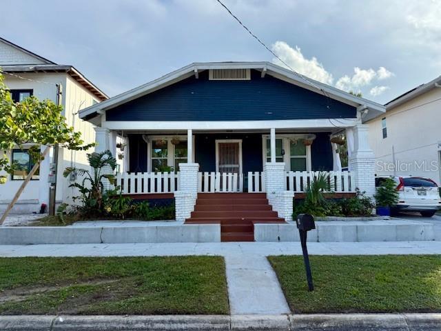 property at 1912 W Cherry St