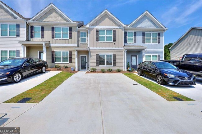 property at 6117 Mallory Ridge