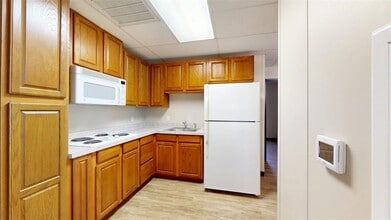 5585 Straub Rd, Unit 112 in College Station, TX - Building Photo - Building Photo