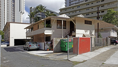 304 Ainakea Way in Honolulu, HI - Building Photo - Building Photo