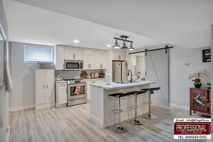 21 Huron Dr in Leduc, AB - Building Photo