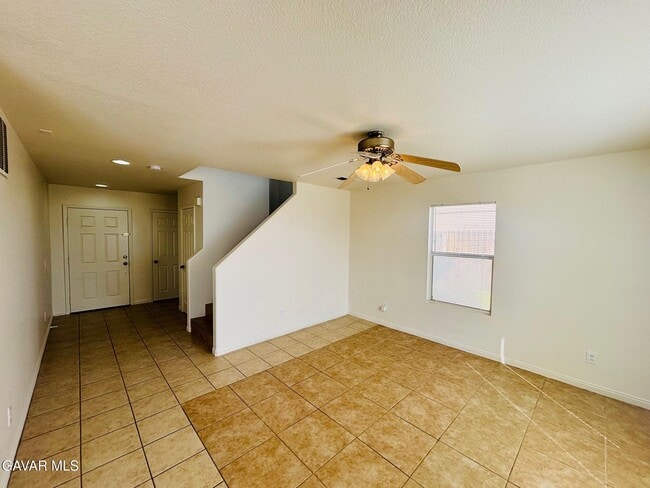 40350 Maravilla Dr in Palmdale, CA - Building Photo - Building Photo