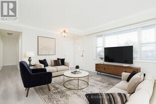 315 Bunting Rd in St Catharines, ON - Building Photo