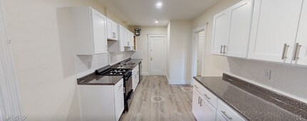 1629 Commonwealth Ave in Boston, MA - Building Photo - Building Photo