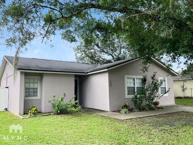 property at 1339 Primrose Ct