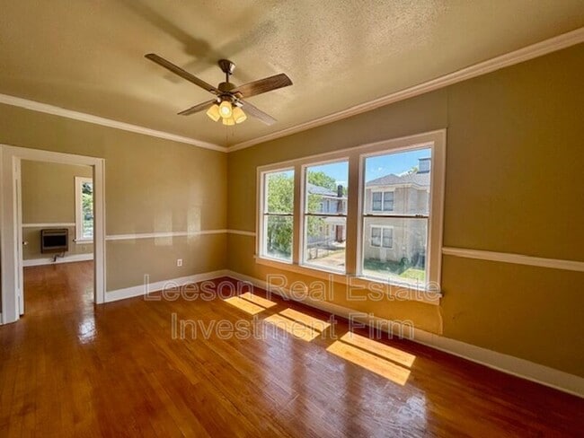 property at 320 College St