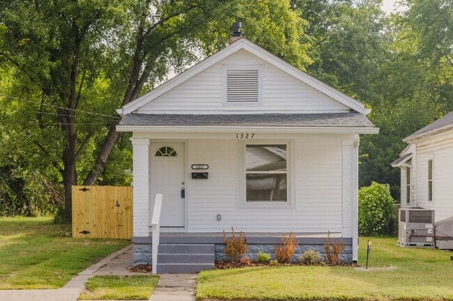 property at 1327 Lillian Ave