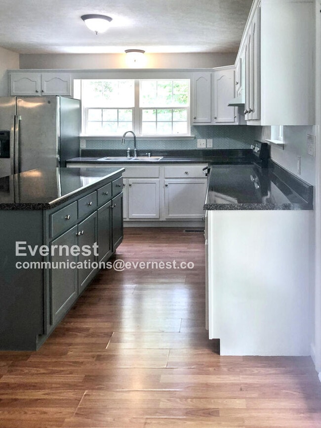 808 Sunrise St in Murfreesboro, TN - Building Photo - Building Photo