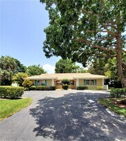 2491 NW 82nd Terrace in Coral Springs, FL - Building Photo