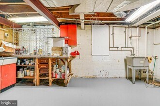 8230 Gregory Dr in Alexandria, VA - Building Photo - Building Photo