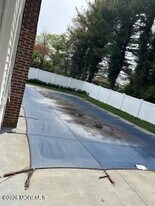 15 Lockwood Pl in Ocean Township, NJ - Building Photo