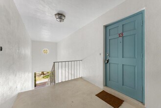 301 Venetian Dr in Delray Beach, FL - Building Photo - Building Photo