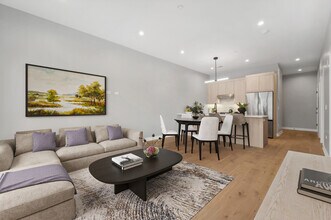 7006 N Glenwood Ave in Chicago, IL - Building Photo - Building Photo