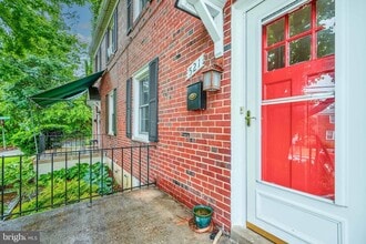 521 Academy Rd in Catonsville, MD - Building Photo - Building Photo