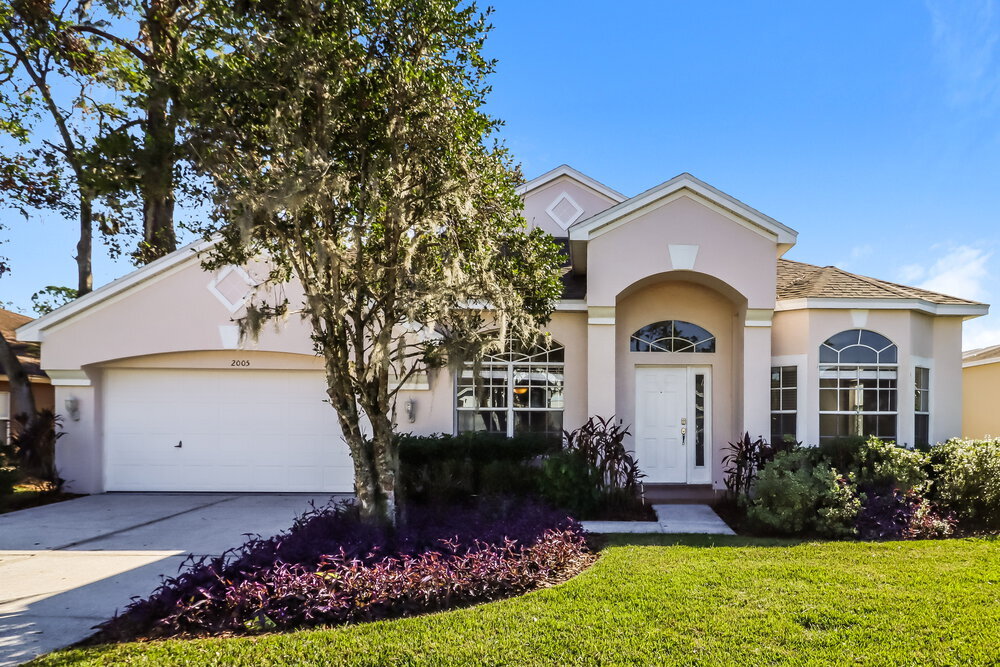 2005 Kiowa Ln in Valrico, FL - Foto de edificio