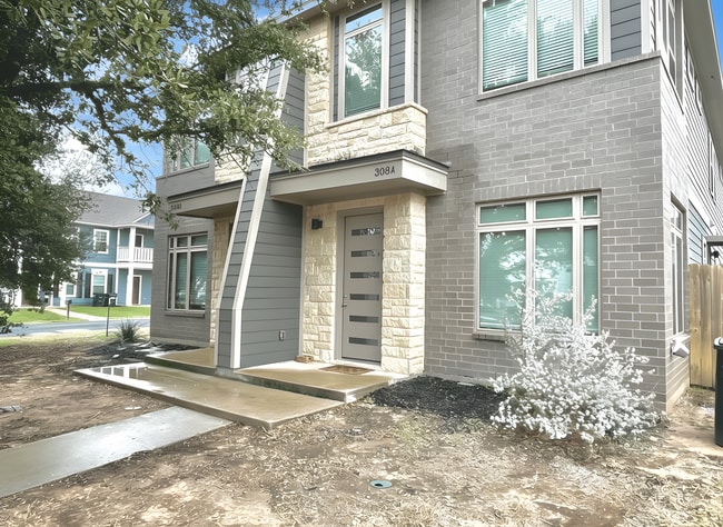 308 Poplar St in College Station, TX - Building Photo - Building Photo