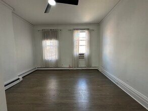 297 4th St, Unit 2 in Jersey City, NJ - Building Photo - Building Photo