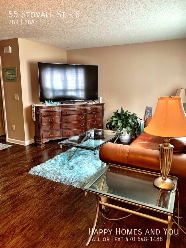 55 Stovall St in Sharpsburg, GA - Foto de edificio - Building Photo