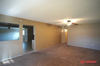 6708 Randall St in Bakersfield, CA - Building Photo - Building Photo