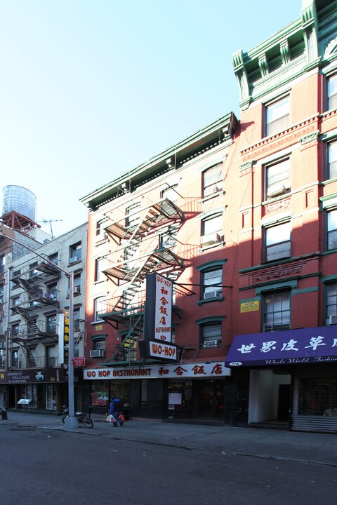 15 Mott St in New York, NY - Foto de edificio