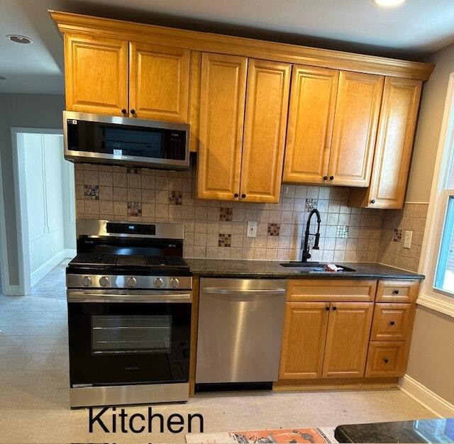 833 Pennington St in Elizabeth, NJ - Building Photo