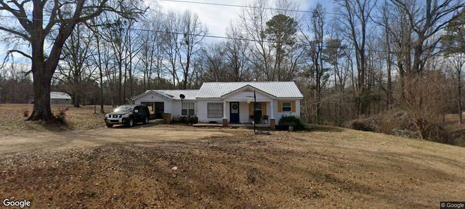 3725 Highway 363 in Mantachie, MS - Building Photo