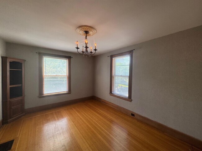 94 College Ave, Unit 2 in Somerville, MA - Building Photo - Building Photo