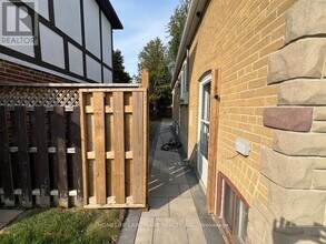 154 Poyntz Ave in Toronto, ON - Building Photo - Building Photo