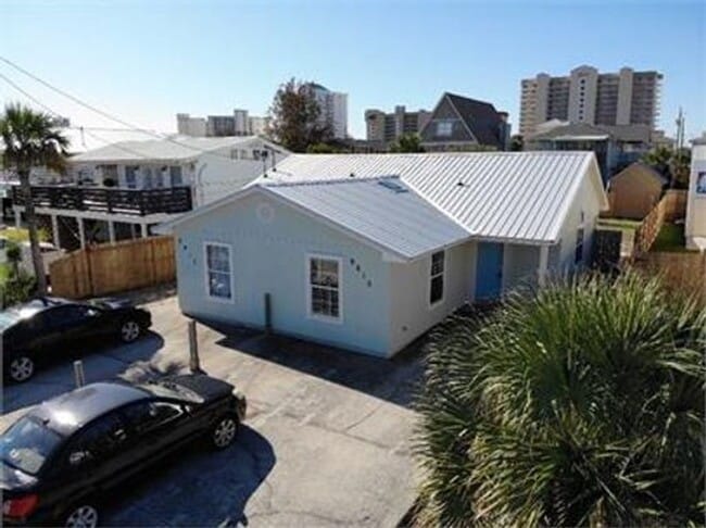 property at 6613 Sunset Ave