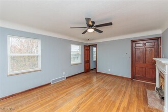 5209 Memphis Ave in Cleveland, OH - Building Photo - Building Photo