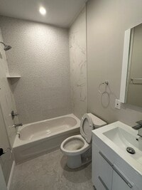 2220 N Franklin St, Unit B photo'