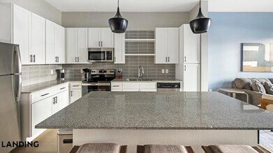 15401 Chenal Pkwy, Unit 3218 in Little Rock, AR - Building Photo - Building Photo