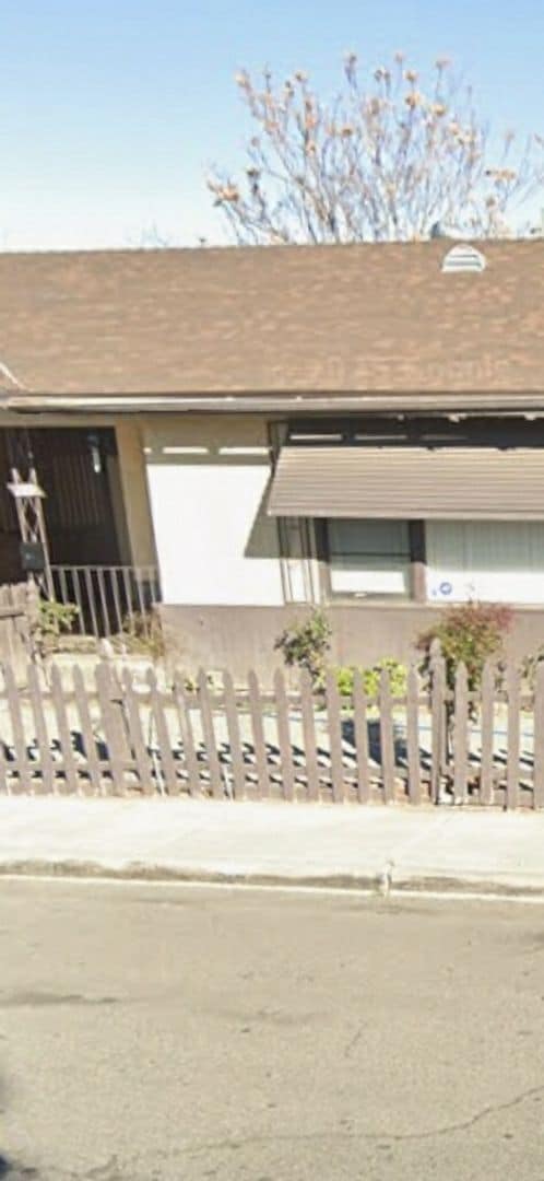 property at 289 S Sheriff Ave