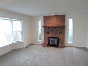 6910 NE 131st Ave in Vancouver, WA - Building Photo - Building Photo