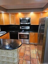 201 Opihikao Pl in Honolulu, HI - Building Photo - Building Photo