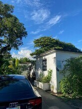 1250 NW 58th St in Miami, FL - Building Photo - Building Photo