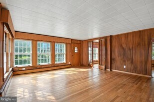 4200 Main St in Lineboro, MD - Building Photo