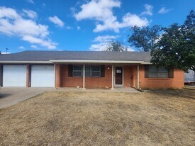 3324 Fannin Ave in Midland, TX - Building Photo
