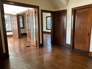 218 College Ave in Grove City, PA - Building Photo - Building Photo