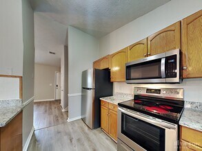 4073 Red Laurel Way SW in Snellville, GA - Foto de edificio - Building Photo