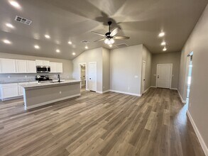 1302 Ross Ave in Lubbock, TX - Building Photo - Building Photo