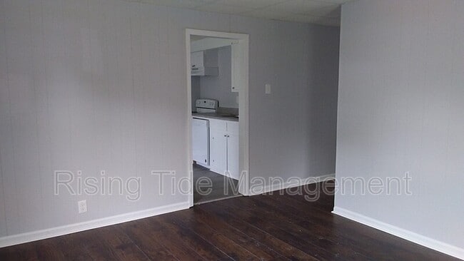 property at 2529 Circle Dr