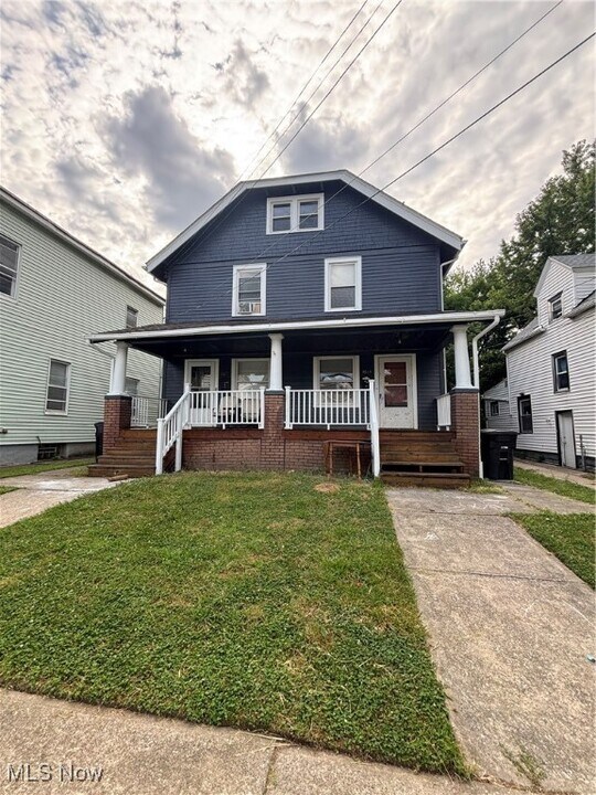 4214 W 24th St in Cleveland, OH - Building Photo