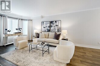 284 Lancrest St in Pickering, ON - Building Photo - Building Photo