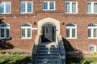 325 Welch Ave in Ames, IA - Foto de edificio - Building Photo