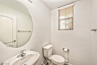 4962 Guysborough St in Las Vegas, NV - Building Photo - Building Photo