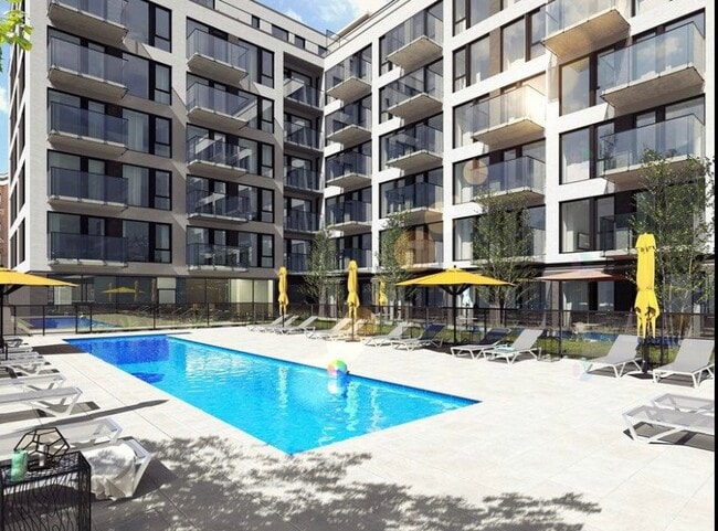 property at 385 Rue Saint-Martin