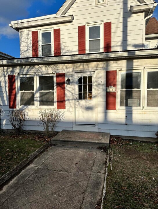 115 N Harding Hwy in Landisville, NJ - Building Photo