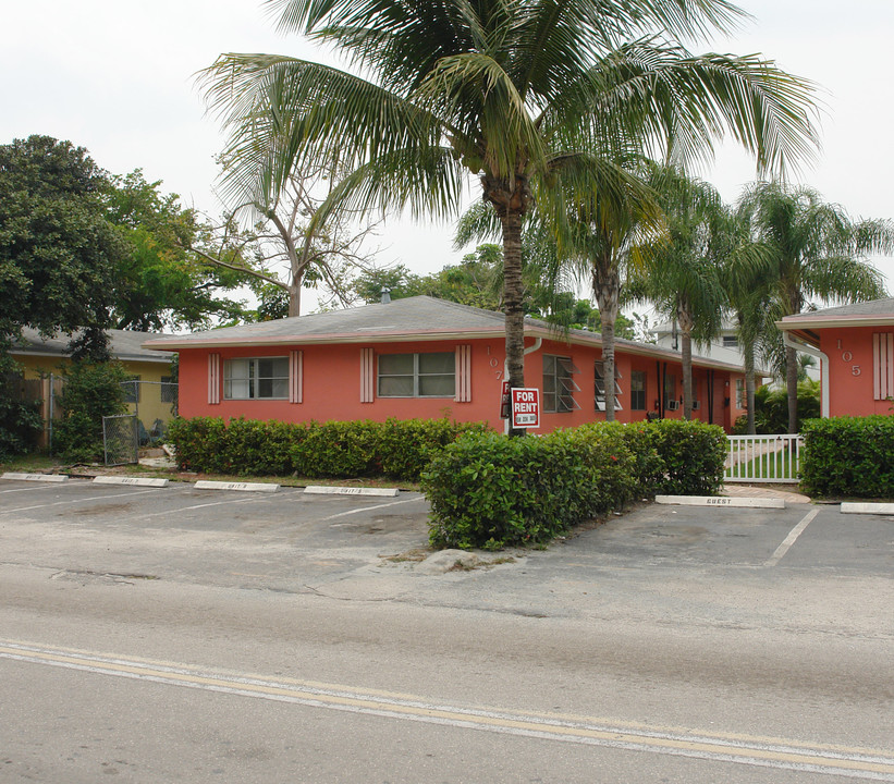 Riverside Park in Fort Lauderdale, FL - Foto de edificio